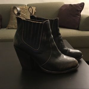 Steve Madden Freebird Leather Booties